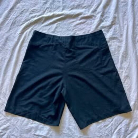 Patagonia Women’s Duway Shorts – Black, Size 10 - Picture 7 of 8